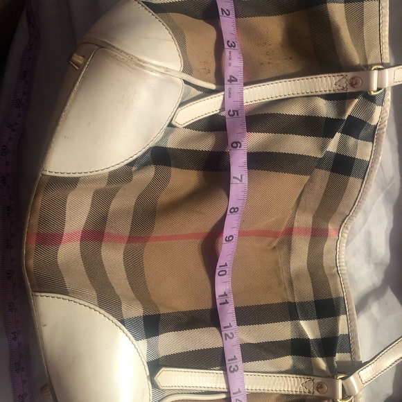 Authentic Burberry bag - Picture 6 of 7